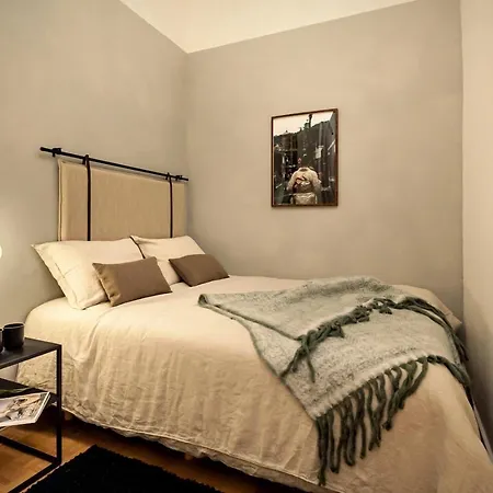 Akita - 2 Bedrooms, Terrace In Eixample Esquerra *