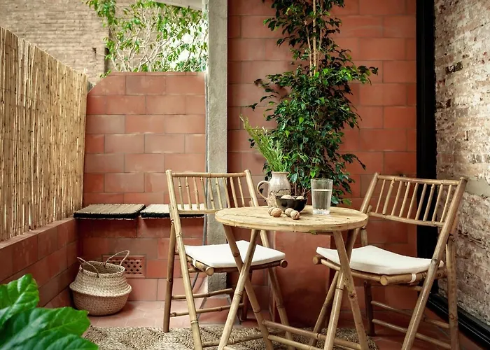 Akita - 2 Bedrooms, Terrace In Eixample Esquerra Apartment *